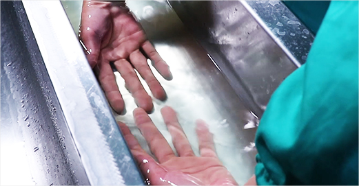 30S洗濯消毒，是进入车间的必须法式